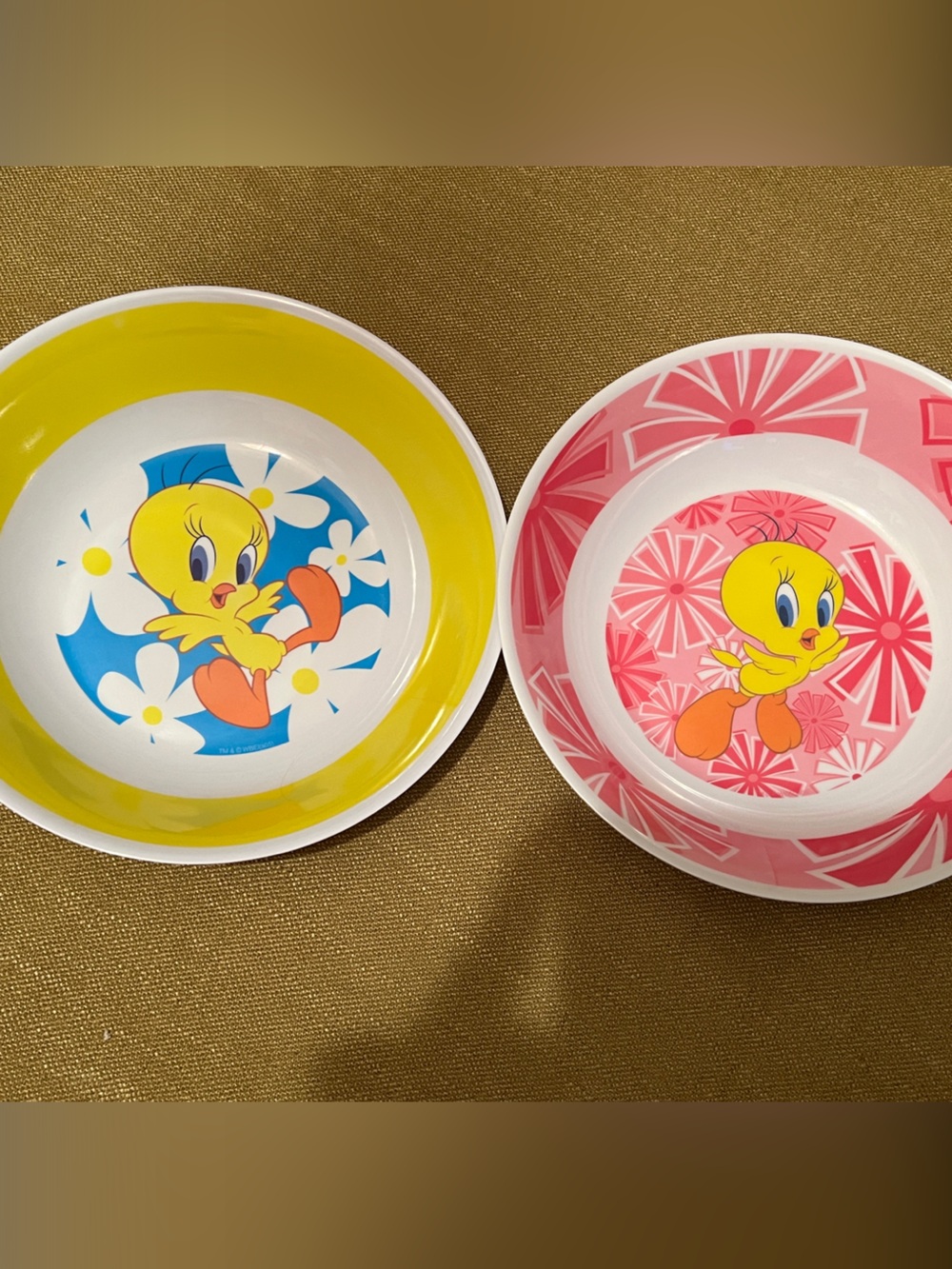 Vintage 1990s Looney Tunes Tweety Bird Melamine Large Serving Bowls